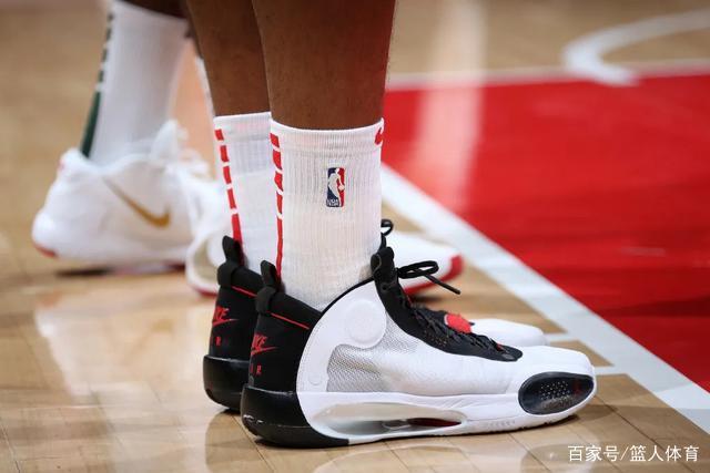 萨林杰24+19北控逆转险胜新疆 朱松玮19分